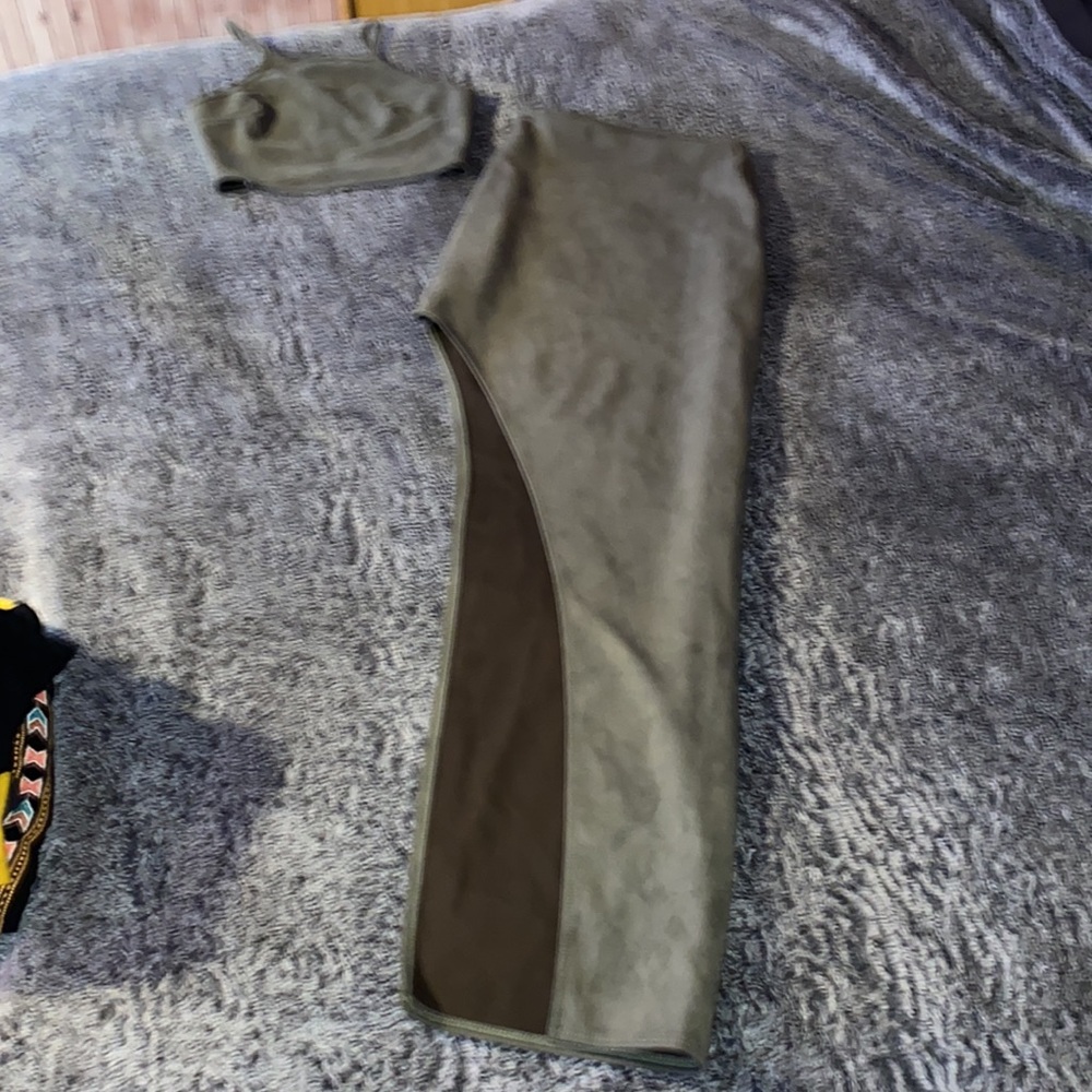greenish kind of grayish two piece dress set halter top has high split